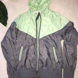 Nike runner jacket